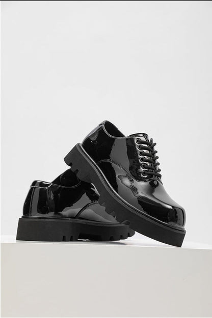 Chaussure en cuir noir Saint Oxford